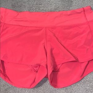 lulu speed up 2.5 shorts